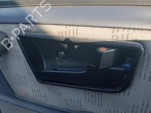 Høyre foran invendig håndtak TATA SAFARI (42_FD) 3.0 D (116 hp) 28681057