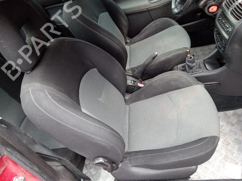 Used Right front seat PEUGEOT 206 CC (2D) [2000-2008]  26660368