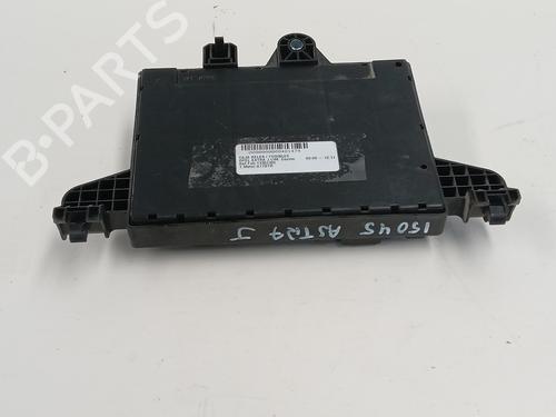 Used Fuse box Fuse box OPEL ASTRA J (P10) [2009-2016] 33440951 33440951