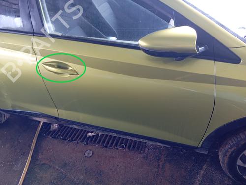 Used Front right exterior door handle HYUNDAI BAYON (BC3) [2021-2025]  24337212