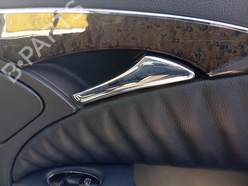 Højre bagtil invendig håndtag MERCEDES-BENZ E-CLASS (W211) E 270 CDI (211.016) (177 hp) 26331606