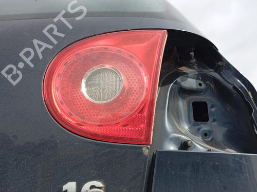 Used Right tailgate light VW GOLF V (1K1) 1.6 MultiFuel (102 hp) 16237325