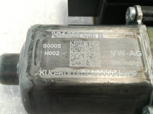 Right front window motor SEAT ARONA (KJ7, KJP) 1.0 TSI | BP10985338E20