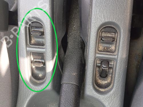 Used Right front window switch ROVER 400 II (RT) [1995-2000]  28484567
