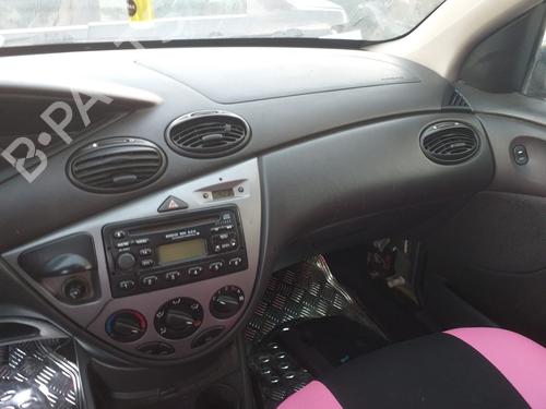 Handskerum FORD FOCUS I (DAW, DBW) 1.8 TDCi (100 hp) 17064395