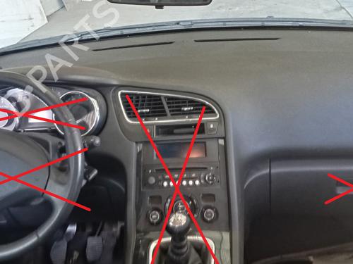 Used Dashboard PEUGEOT 5008 (0U_, 0E_) 1.6 HDi (112 hp) 28702994