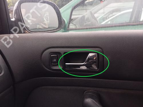 Used Front right interior door handle VW GOLF IV (1J1) 1.4 16V (75 hp) 21389186