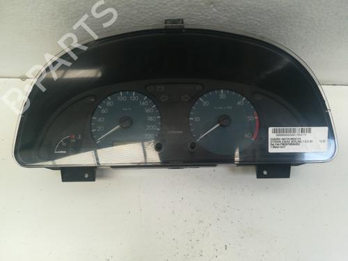 Used Instrument cluster CITROËN XSARA (N1) 1.9 D (70 hp) 9352950