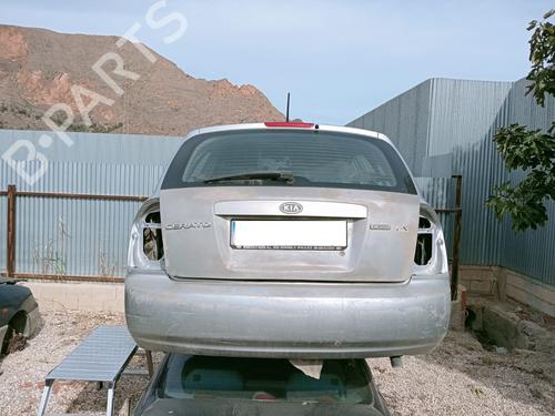 Used Tailgate KIA CERATO I Saloon (LD) 1.5 CRDi (102 hp) 21570640