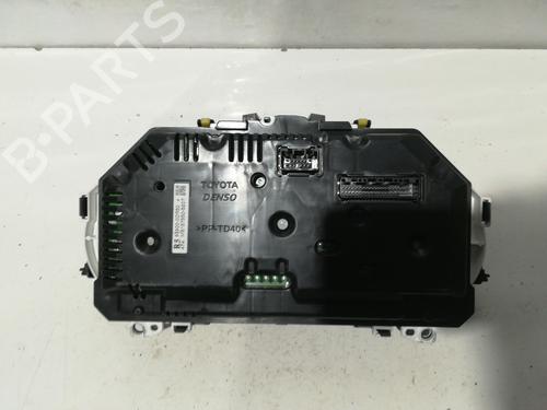 Instrument cluster TOYOTA YARIS (_P13_) | BP9356068C47