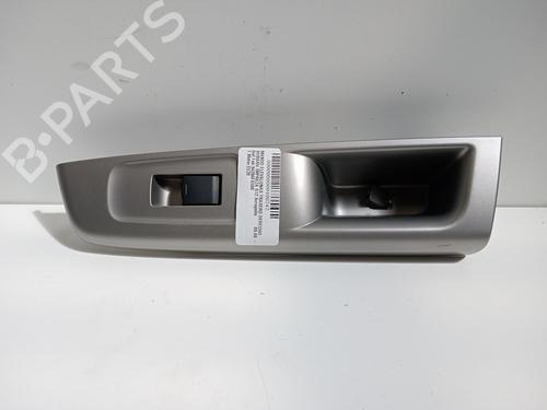 Fensterheberschalter rechts hinten SUBARU IMPREZA Hatchback (GR, GH, G3) [2007-2014]  17481900