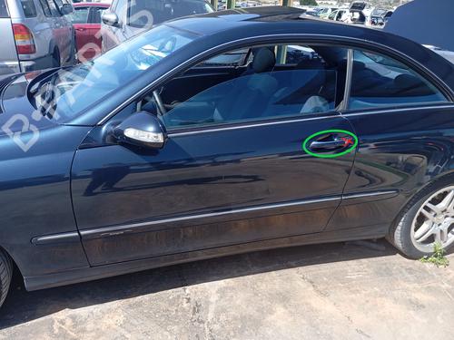 Used Front left exterior door handle MERCEDES-BENZ CLK (C209) [2002-2010]  24926481