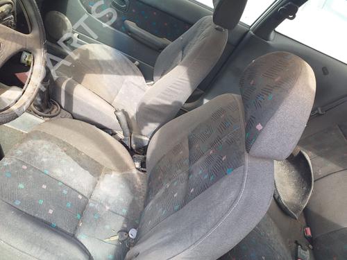 Used Right front seat HYUNDAI ACCENT I (X-3) 1.3 i 12V (84 hp) 18026175