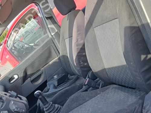 Used Left front seat FORD FIESTA V (JH_, JD_) 1.4 16V (80 hp) 22925204