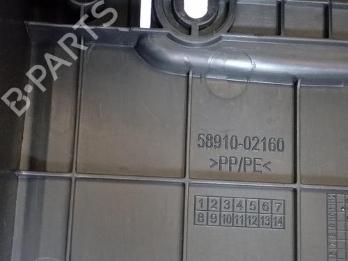 Armrest / Center console TOYOTA AURIS (_E18_) 1.8 Hybrid (ZWE186_, ZWE186R) | BP34287912I20 - Image 9