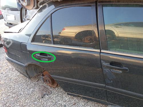 Used Rear right exterior door handle MERCEDES-BENZ C-CLASS (W202) [1993-2000]  24447636