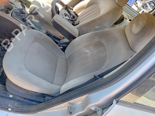 Used Front left seatbelt FIAT LINEA (323_, 110_) 1.3 D Multijet (323AXB11, 323AXB1A) (90 hp) 21484657