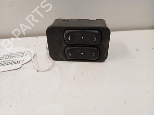Used Left front window switch OPEL CORSA C (X01) 1.3 CDTI (F08, F68) (70 hp) 25330978