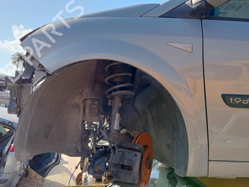Used Left front fenders RENAULT SCÉNIC II (JM0/1_) [2003-2010]  18903662