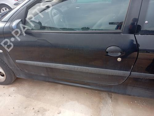 Dør venstre foran PEUGEOT 206 Hatchback (2A/C) 1.4 LPG (75 hp) 25721644