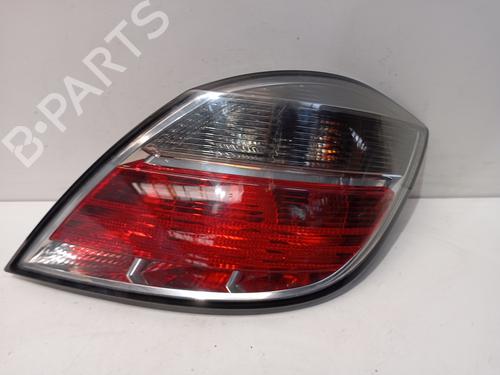 right-taillight-opel-astra-h-a04-2004-2005-2006-2007-2008-2009-2010-2011-2012-2013-2014-37069005 main image