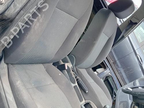 Used Right front seat FORD FOCUS II (DA_, HCP, DP) 1.4 (80 hp) 22635807