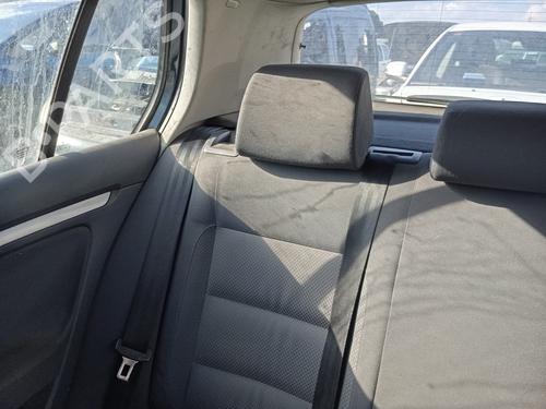 Used Rear right seatbelt VW GOLF V (1K1) [2003-2010]  21162599