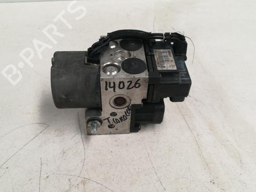 Used ABS pump TOYOTA COROLLA (_E12_) 1.6 VVT-i (ZZE121_, ZZE121R) (110 hp) 12599095
