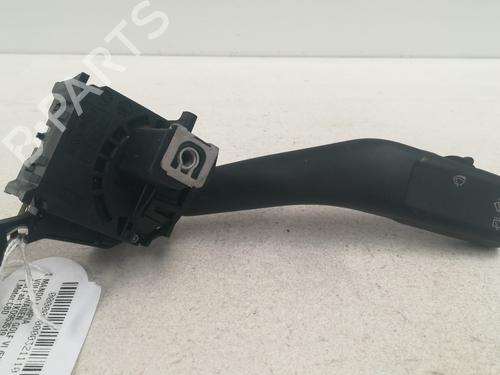 Used Steering column stalk VW GOLF VI (5K1) 2.0 TDI (110 hp) 12290113