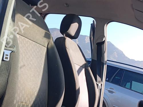 Used Right front seat FORD FIESTA V (JH_, JD_) 1.4 16V (80 hp) 22929178