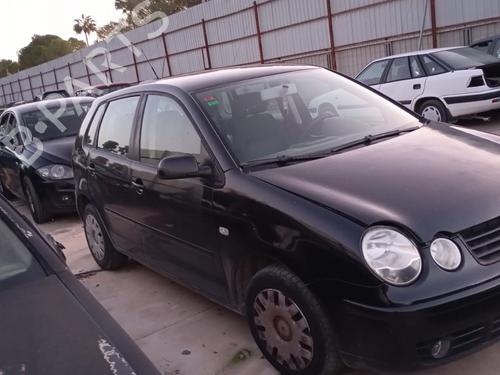 Used Right front fenders VW POLO (9N_, 9A_) 1.4 TDI (75 hp) 23118882
