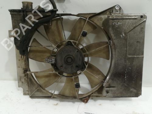 Koelventilatormotor TOYOTA YARIS (_P1_) 1.0 (SCP10_, SCP10R) (68 hp) 16469027