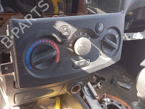 Used Climate control CHEVROLET AVEO / KALOS Hatchback (T200) 1.4 16V (94 hp) 16233209