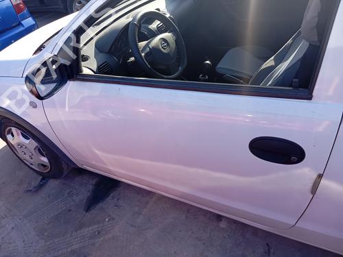 Used Left front door OPEL CORSA C (X01) [2000-2009]  25136233