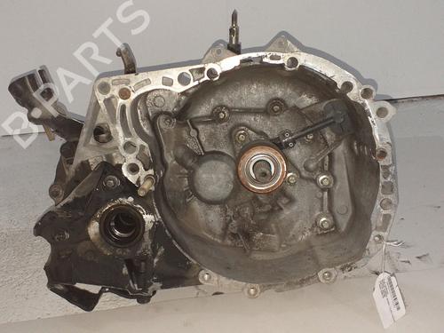 Used Gearbox NISSAN ALMERA II (N16) 1.5 dCi (82 hp) 9355527