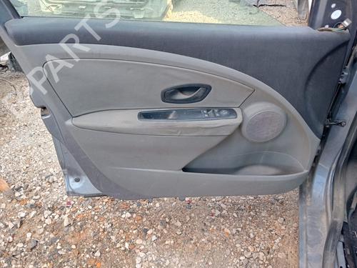 Used Front left interior door handle RENAULT MEGANE III Hatchback (BZ0/1_, B3_) 1.5 dCi (86 hp) 24815529