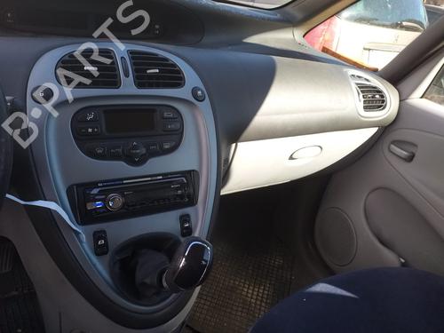 Left front fog light CITROËN XSARA PICASSO (N68) 2.0 HDi | BP15824434C30 