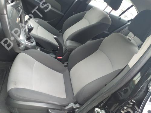 Asiento delantero izquierdo CHEVROLET CRUZE (J300) 1.6 (124 hp) 16569573