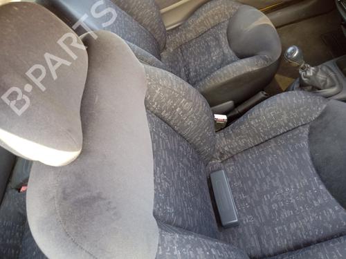 Used Right front seat RENAULT MEGANE I Coach (DA0/1_) 1.4 16V (DA0D, DA1H, DA0W, DA10) (95 hp) 21725494
