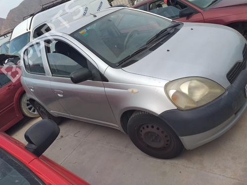 Retrovisor derecho TOYOTA YARIS (_P1_) 1.0 (SCP10_, SCP10R) (68 hp) 12283838