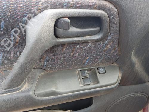 Used Front left interior door handle NISSAN PRIMERA (P11) 1.6 16V (99 hp) 16232407