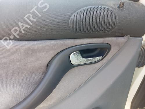 Venstre bagtil invendig håndtag SEAT LEON (1M1) 1.9 TDI (90 hp) 19513589