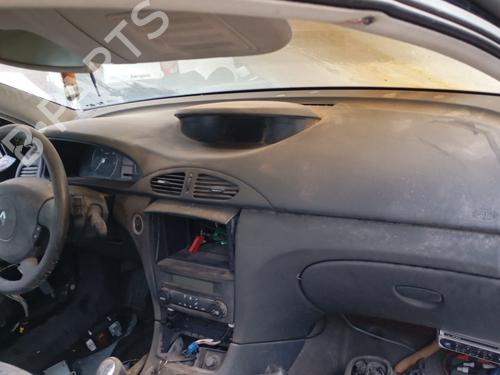 Instrumentbord RENAULT LAGUNA II Grandtour (KG0/1_) 2.2 dCi (KG0F) (150 hp) 12287693