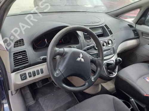 Rear seat (3rd row) MITSUBISHI GRANDIS (NA_W) 2.0 DI-D (NA8W) | BP28278570I24 