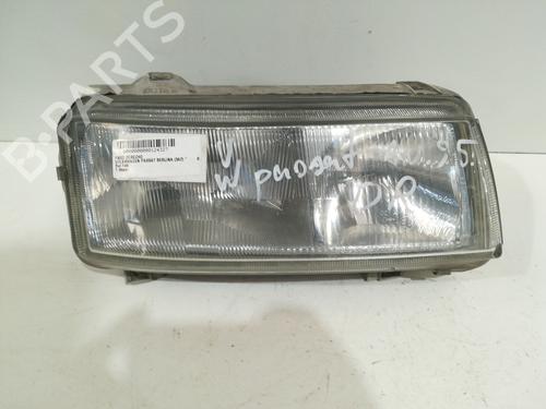 Used Right headlight VW PASSAT B3/B4 (3A2, 35I) [1988-1997]  10245681