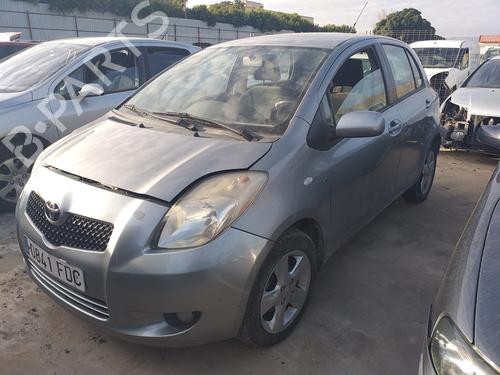 Puxador exterior frente esquerdo TOYOTA YARIS (_P9_) 1.4 D-4D (NLP90_) (90 hp) 17369162