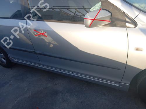 Puerta delantera derecha HONDA CIVIC VII Hatchback (EU, EP, EV) 1.6 i (EP2, EU8, EU6) (110 hp) 27198862