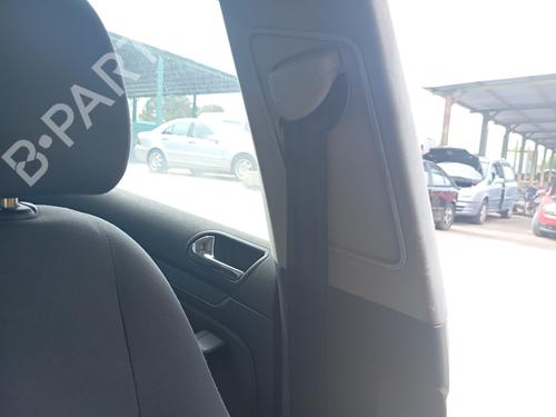 Used Front left seatbelt VW GOLF V (1K1) [2003-2010]  25493581