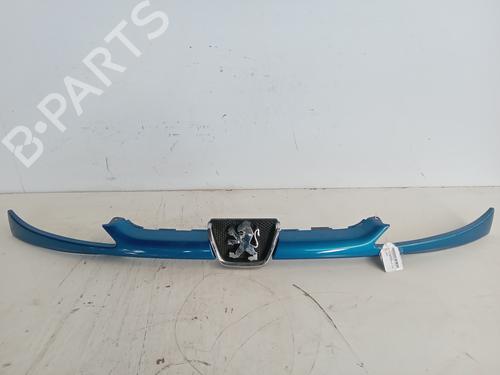 Grill PEUGEOT 206 Hatchback (2A/C) 1.4 LPG (75 hp) 30597611