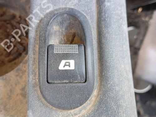 Used Right front window switch CITROËN C2 (JM_) 1.4 HDi (68 hp) 26331305